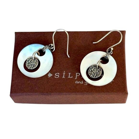 Silpada W1843 RETIRED  Mother of Pearl Coin Disc .925 Sterling Silver Earrings - Picture 1 of 6